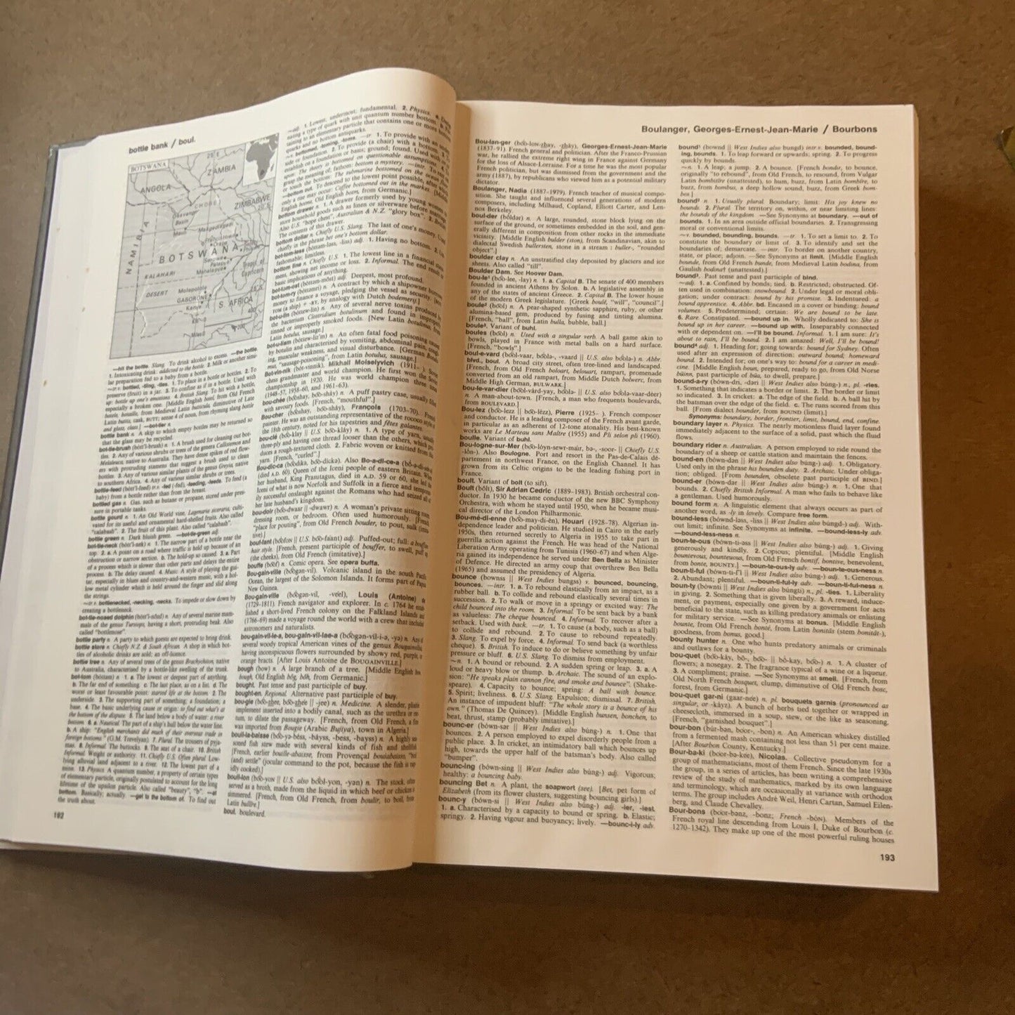 HC Book DICTIONARY Universal Readers Digest Association Large Tome Reference