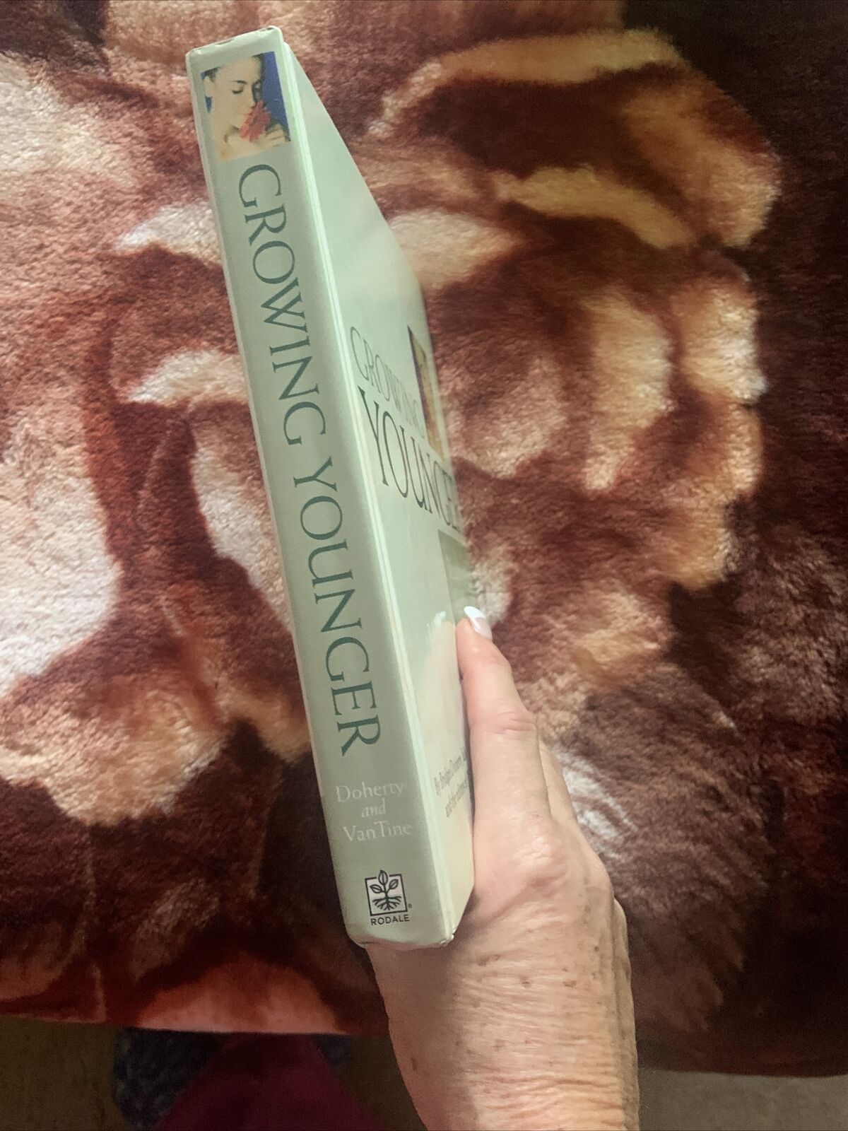 HC Growing Younger Age Defying Secrets for Women By Bridget Doherty Julia Vantin