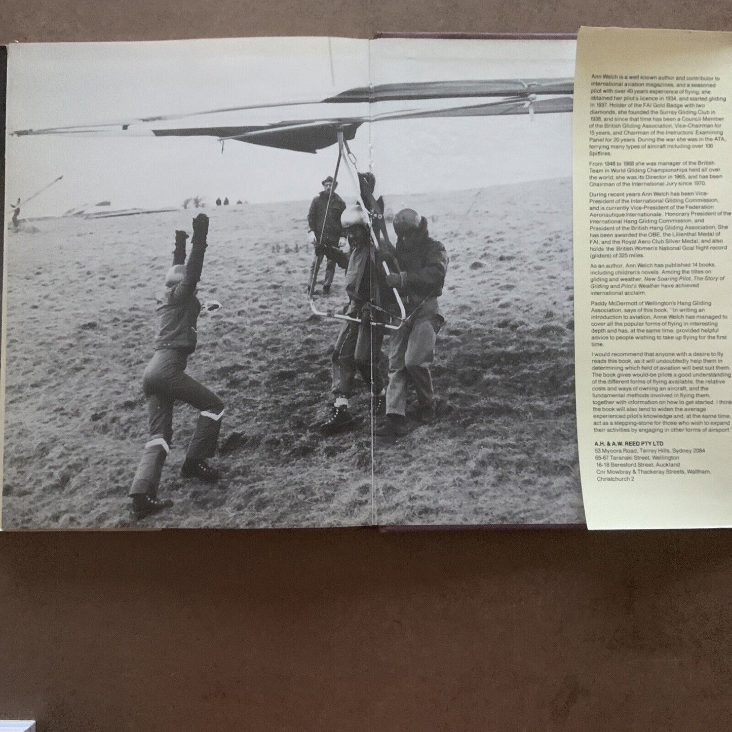 HC Book THE BOOK OF AIRSPORTS 1978 Hot Air Ballooning Gliding DJ Ann Welch Vtg