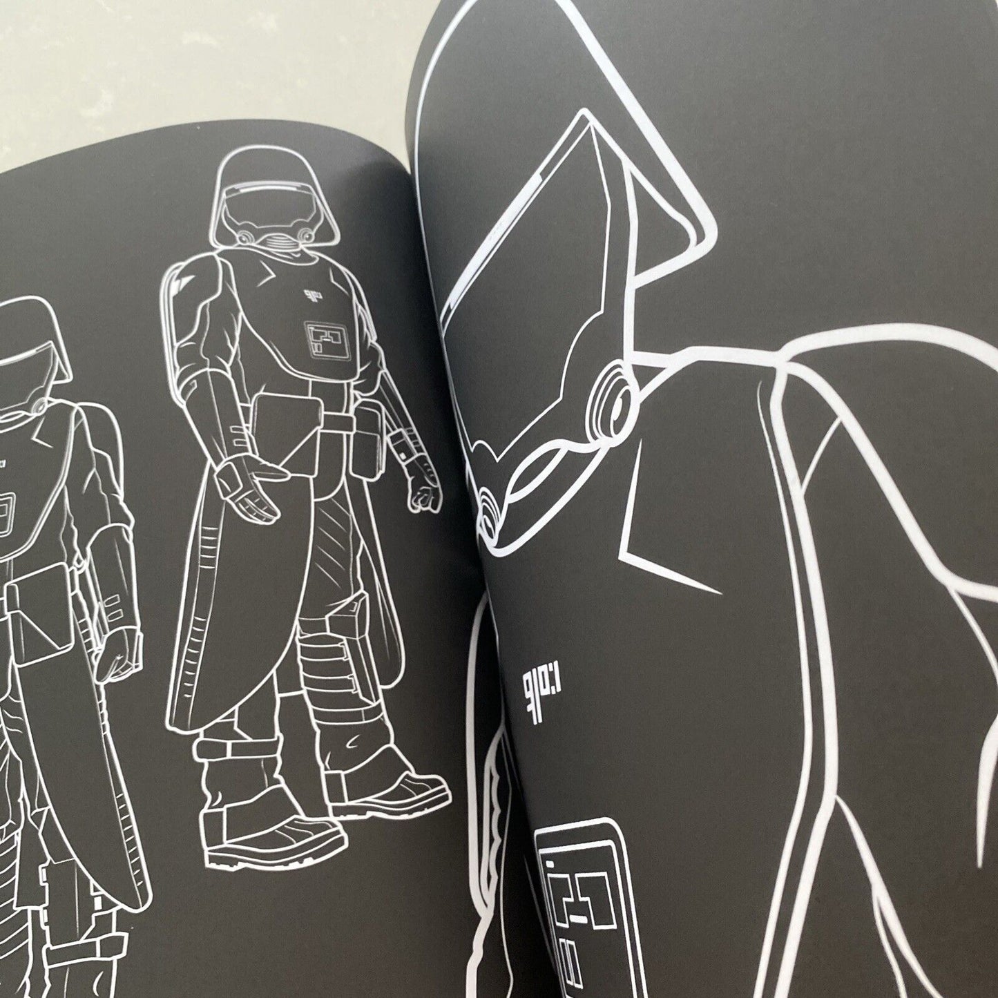 STAR WARS The Dark Side and the Light Side Colouring Book PB 2015 3 Are Coloured