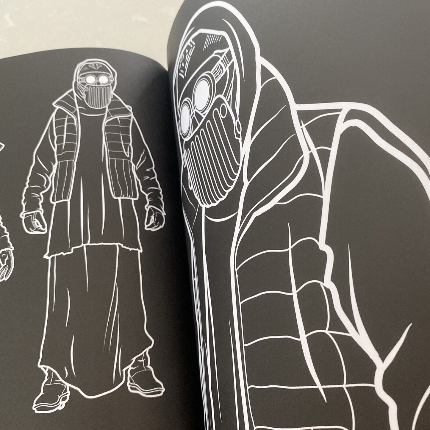 STAR WARS The Dark Side and the Light Side Colouring Book PB 2015 3 Are Coloured