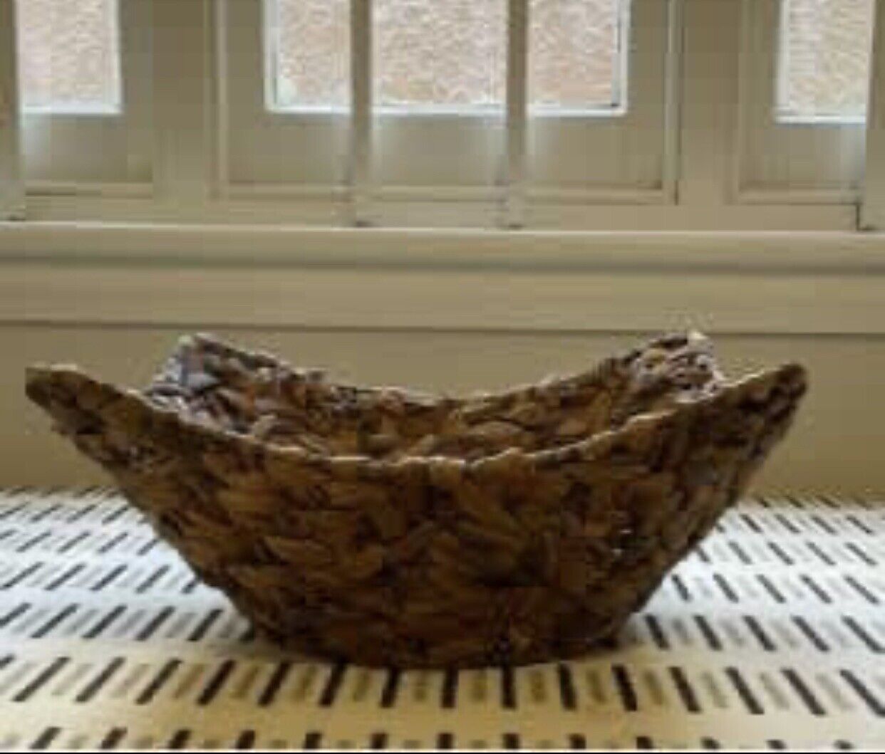 37cm Basket Square Hyacinth Natural Woven Straw Fruit Bowl AE166