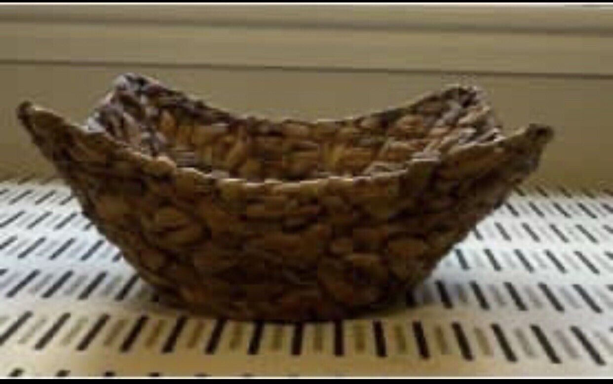 37cm Basket Square Hyacinth Natural Woven Straw Fruit Bowl AE166
