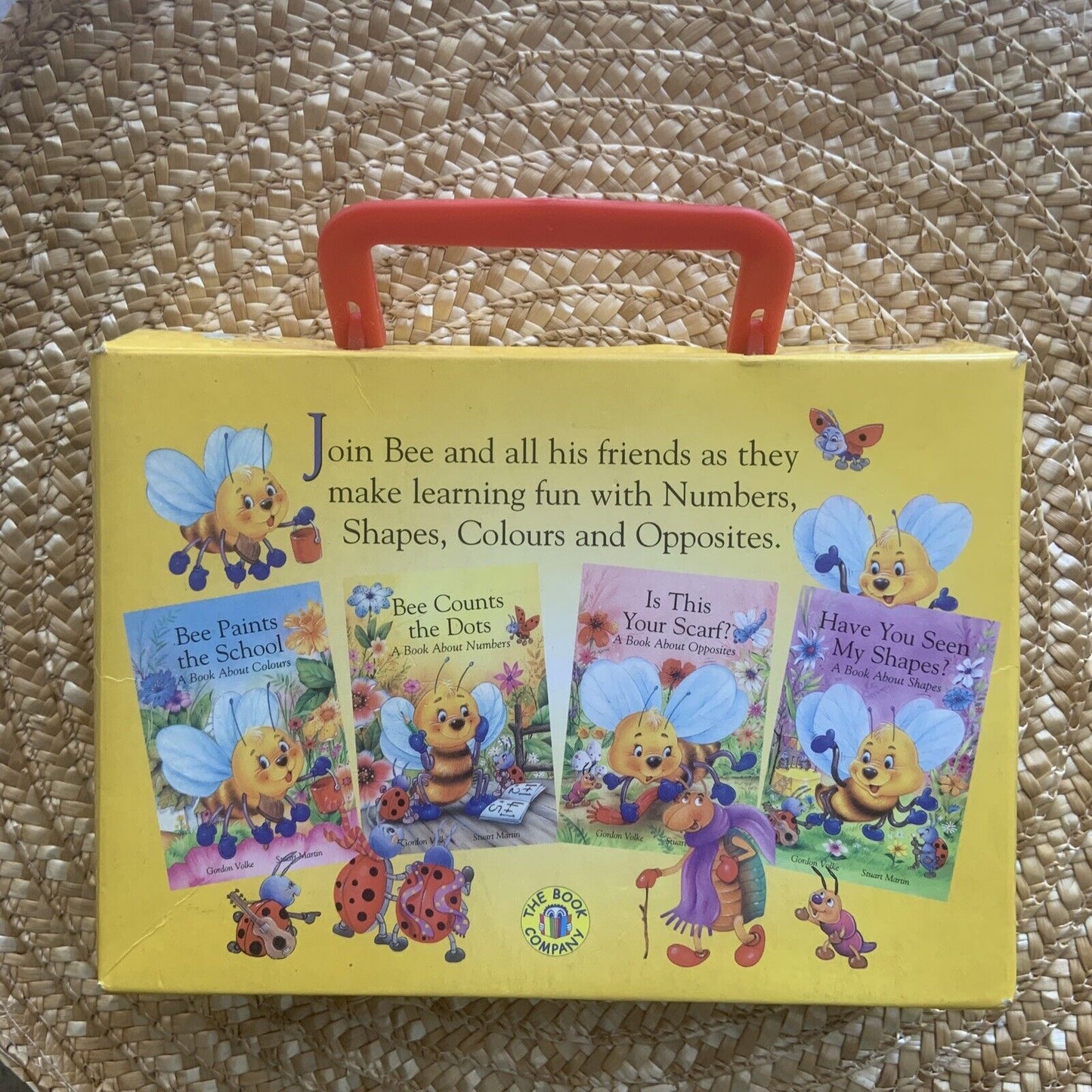 2004 Learn with Bee 4X BOARD BOOK Colours Numbers Shapes Opposites inscribed