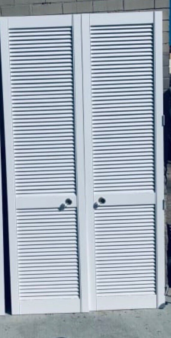 2x Rustic French Louvre Door 2350x720mm White acrylic crystal knobs 2 Pair Avail