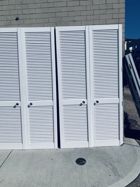 2x Rustic French Louvre Door 2350x720mm White acrylic crystal knobs 2 Pair Avail