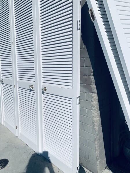 2x Rustic French Louvre Door 2350x720mm White acrylic crystal knobs 2 Pair Avail