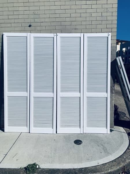2x Rustic French Louvre Door 2350x720mm White acrylic crystal knobs 2 Pair Avail