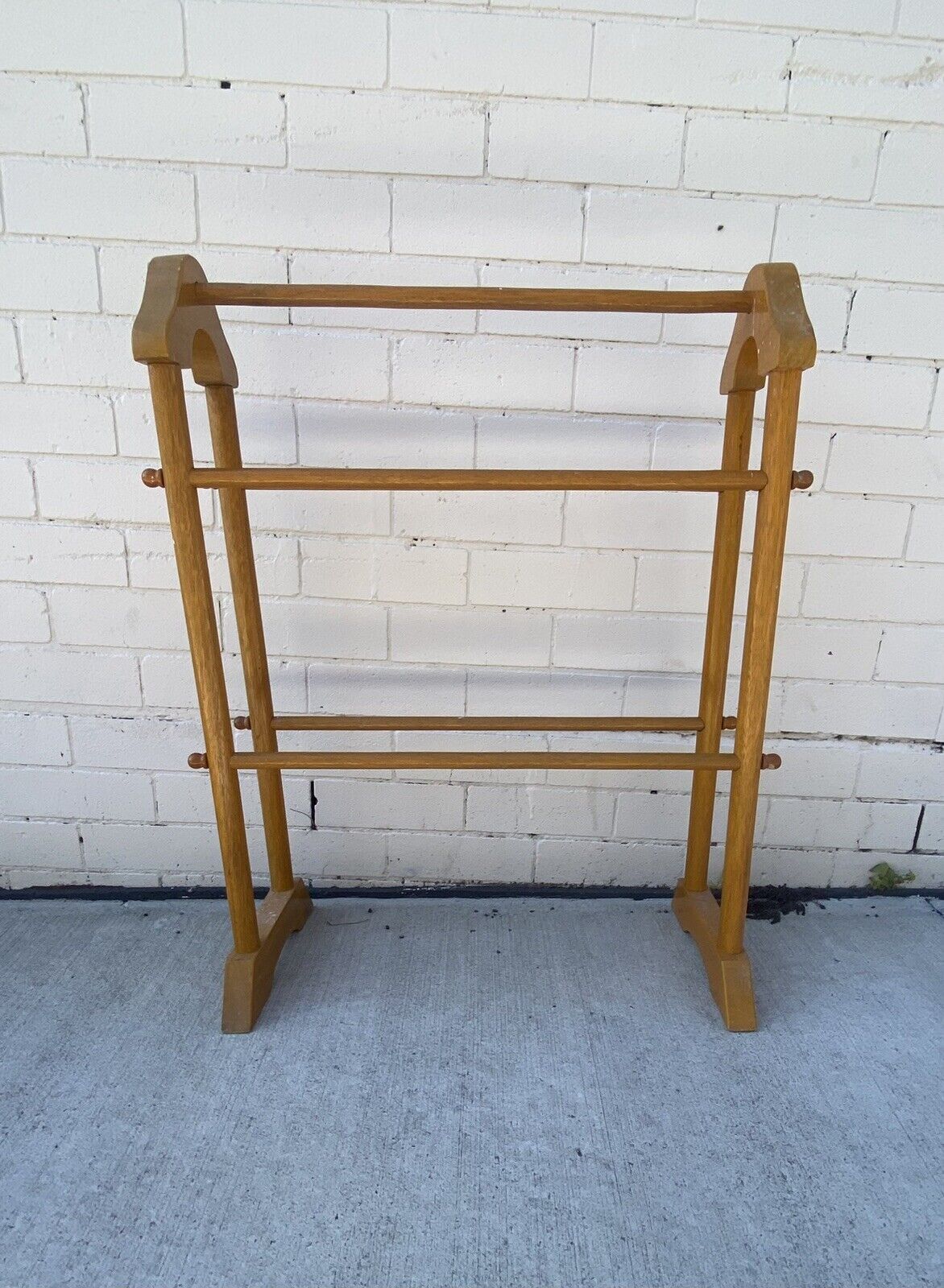 Wooden Towel Rail 5 Rung Ochre Stain Stand Rack Bathroom Bedroom Clothes Sheets