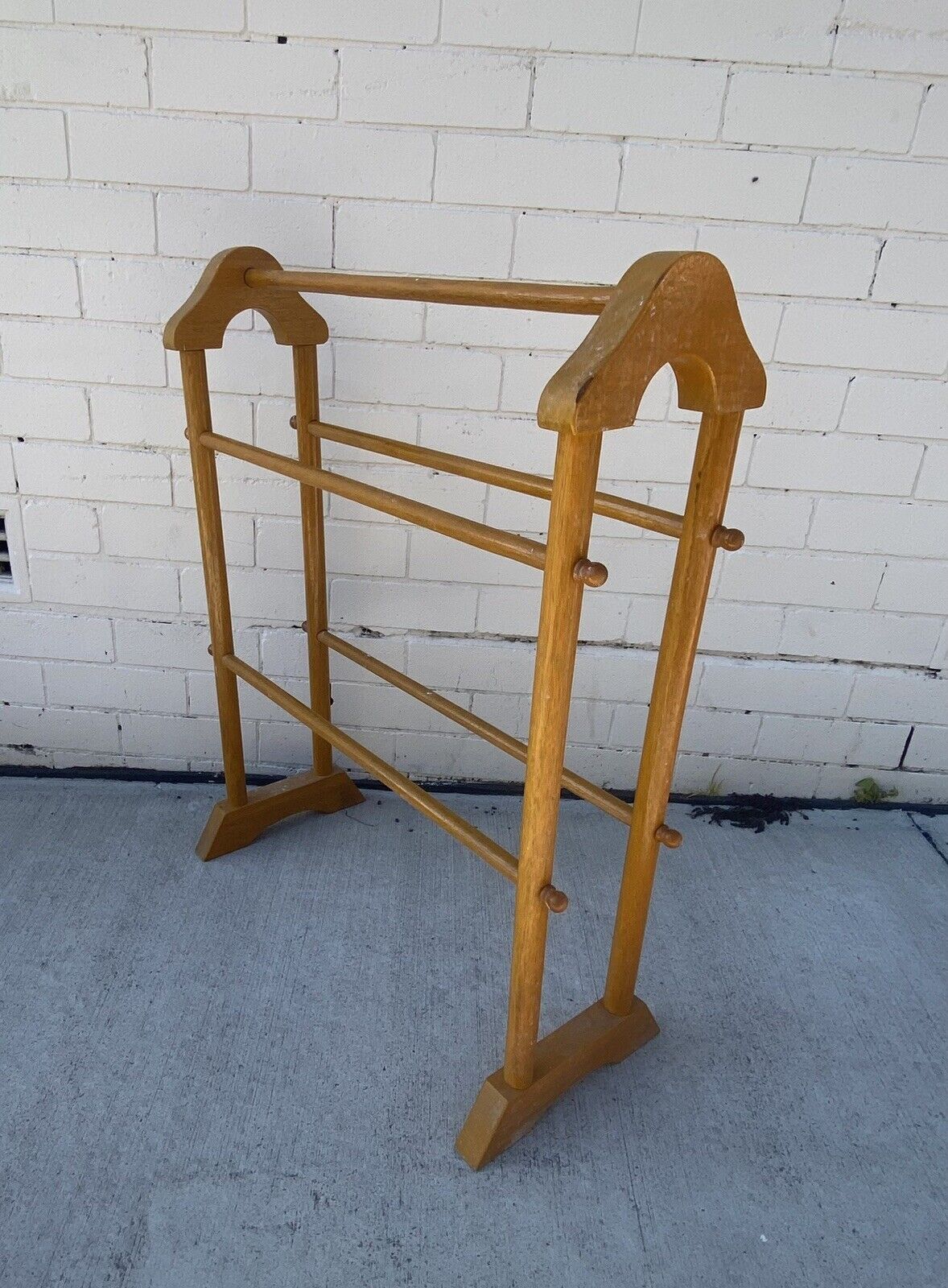 Wooden Towel Rail 5 Rung Ochre Stain Stand Rack Bathroom Bedroom Clothes Sheets
