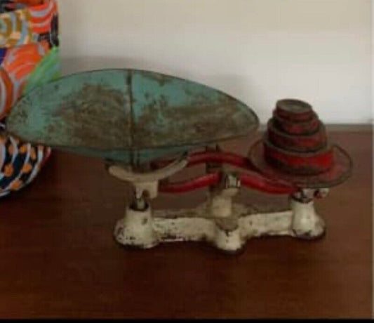 Kitchen SCALES Cast Iron w Weights Complete Dish Balance Display Rustic Antique