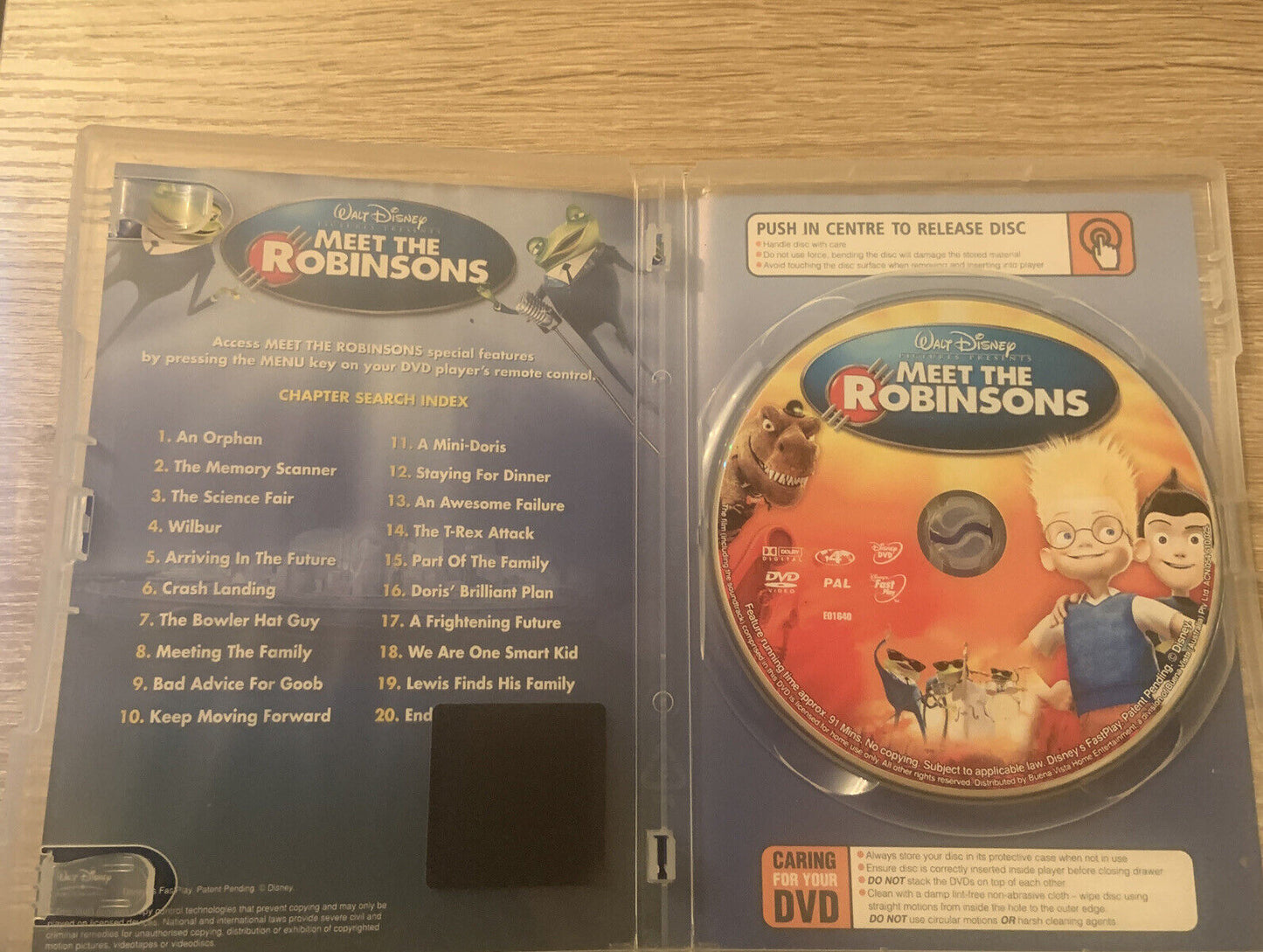 DVD MEET THE ROBINSONS 2007 Animated Family Movie Walt Disney Space Adventure