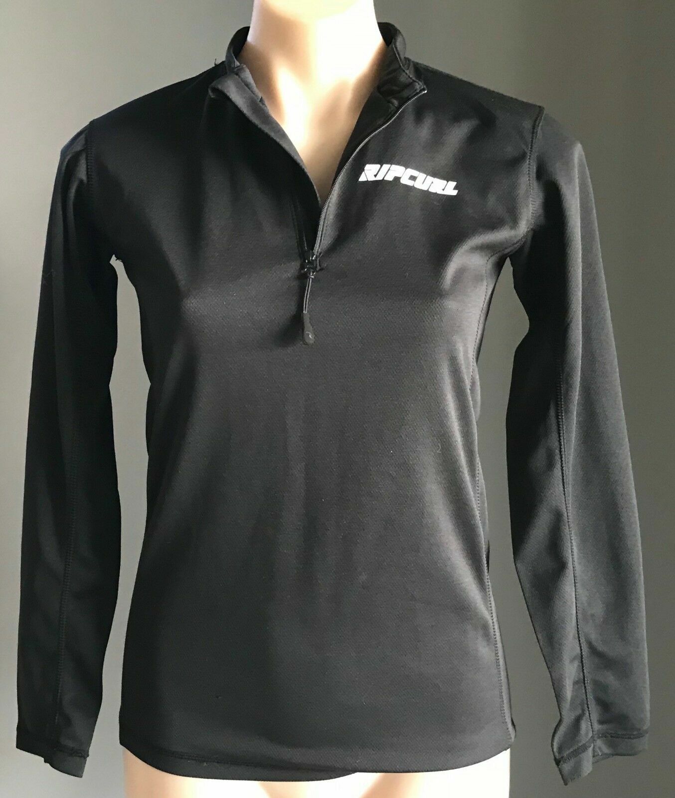 RIP CURL Sports Top Black 1/2 Zip High Neck L/Sleeve Girls Size 14 Ladies 10 NEW