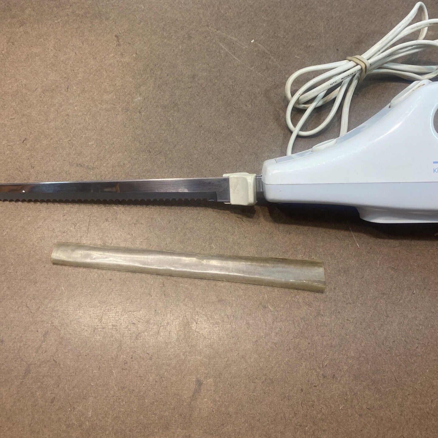 Electric Knife KITCHEN MASTER Carver  Working No Box Has Blade Cover CHRISTMAS