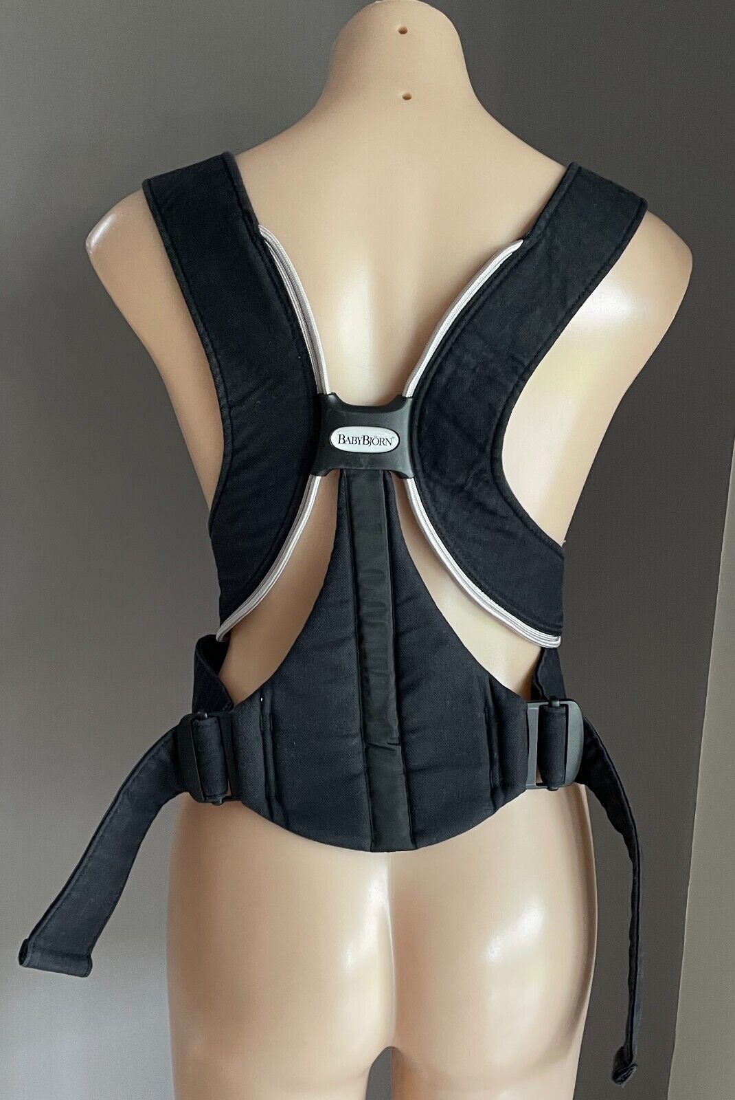 BABY BJORN Baby Carrier Black Grey Trim Maximum Length 74cm Maximum Weight 12kgs