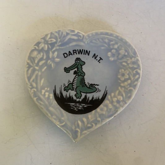 ASHTRAY DARWIN NT Pin Dish Crocodile Sonic Heart Ceramic Embossed Souvenir VTG