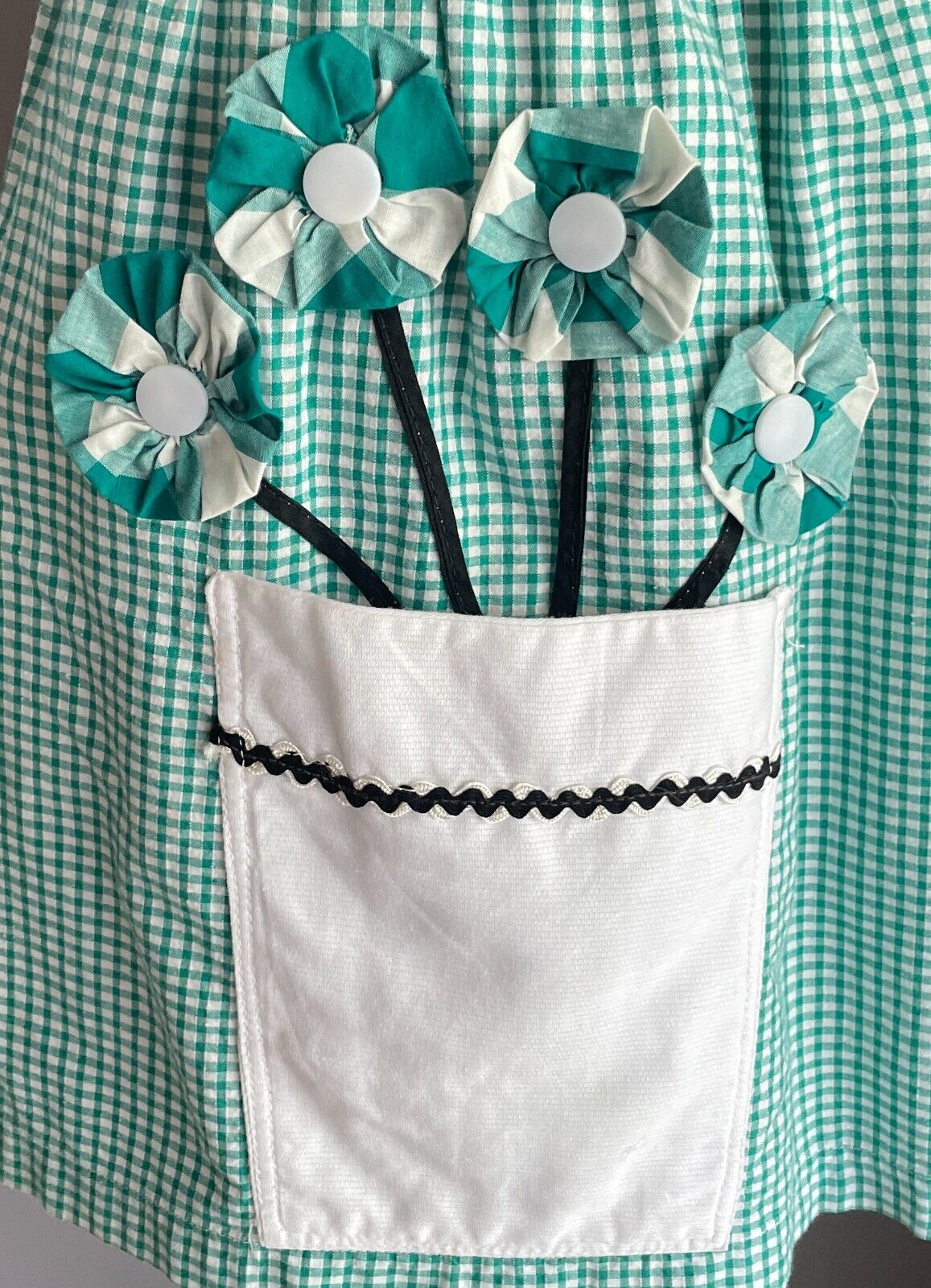Vintage Kitchen Apron Green & White Gingham Flower Pot Pocket Waist Tie Sz 10 12