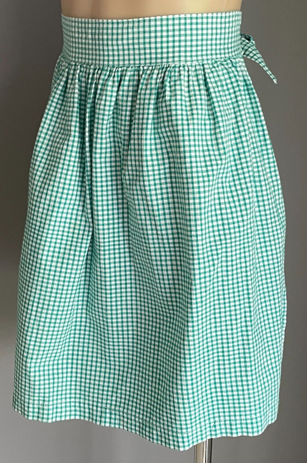 Vintage Kitchen Apron Green & White Gingham Flower Pot Pocket Waist Tie Sz 10 12