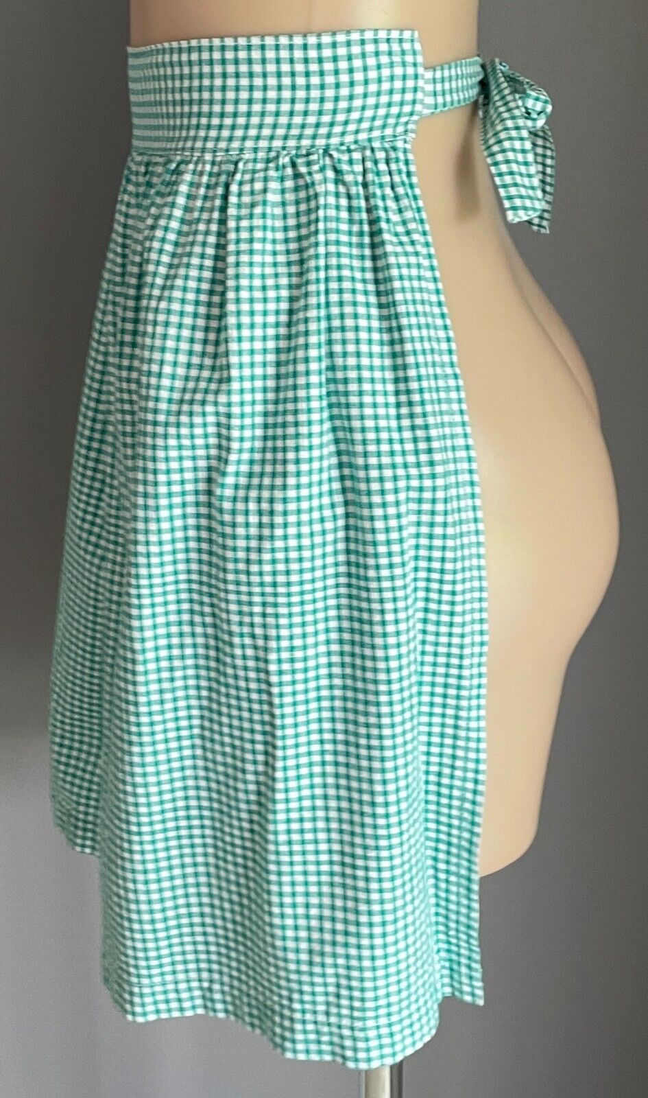 Vintage Kitchen Apron Green & White Gingham Flower Pot Pocket Waist Tie Sz 10 12