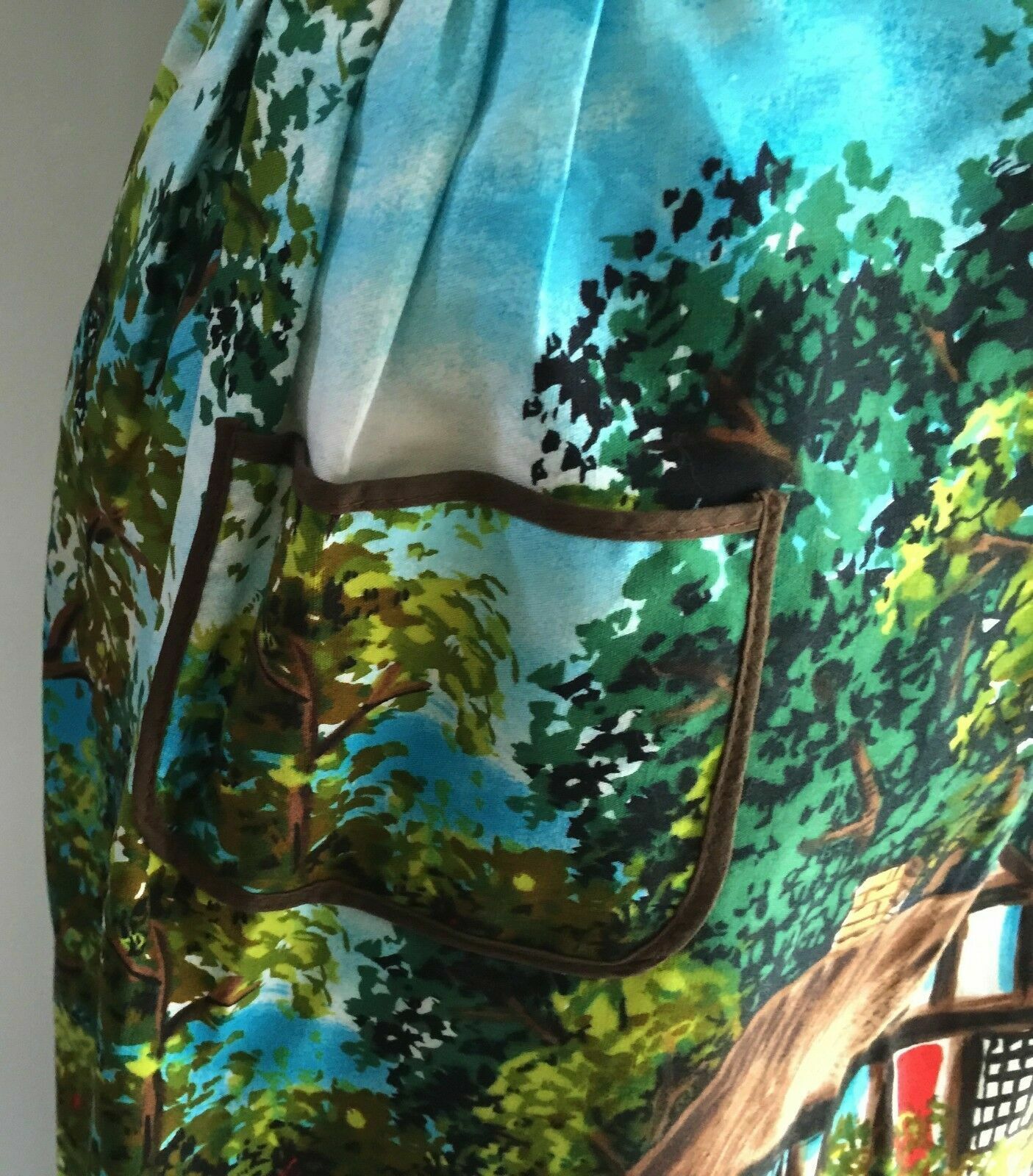 Vintage Kitchen Apron "Taniwha" NZ Cottage Forest Patch Pocket Cotton 8 12 NEW