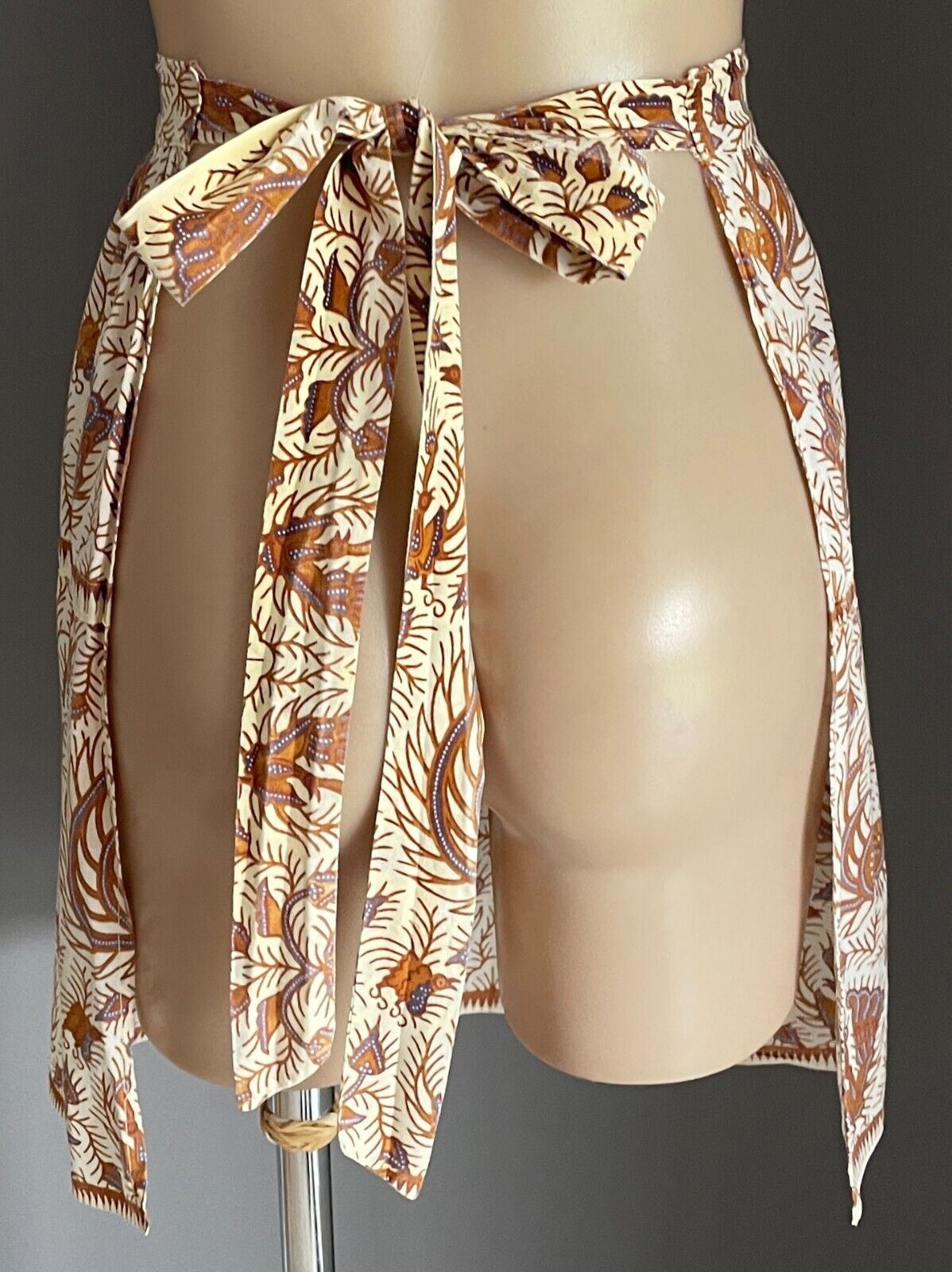 Vintage Kitchen Apron  1970’s Brown  Mauve Print Handmade Waist Tie Size 8  14
