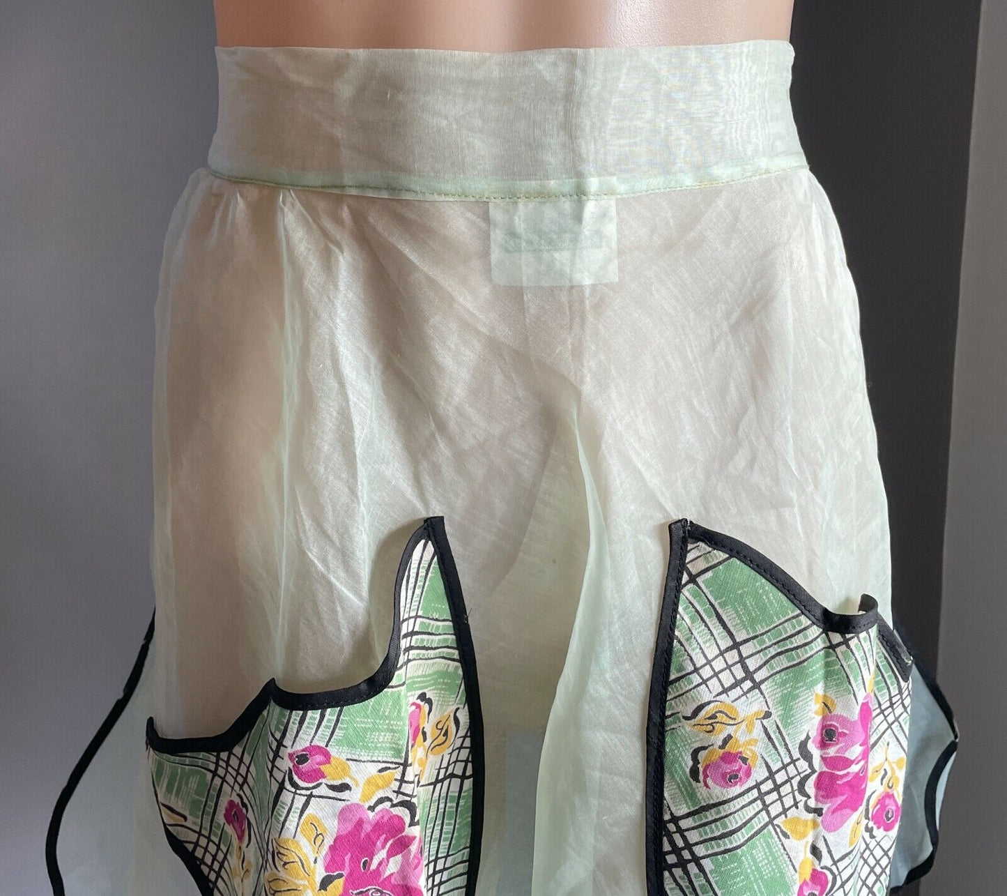 HMS Pinafore Vintage Kitchen Apron 1940's Tulip Cotton Pocket Voile  Sz 10  14