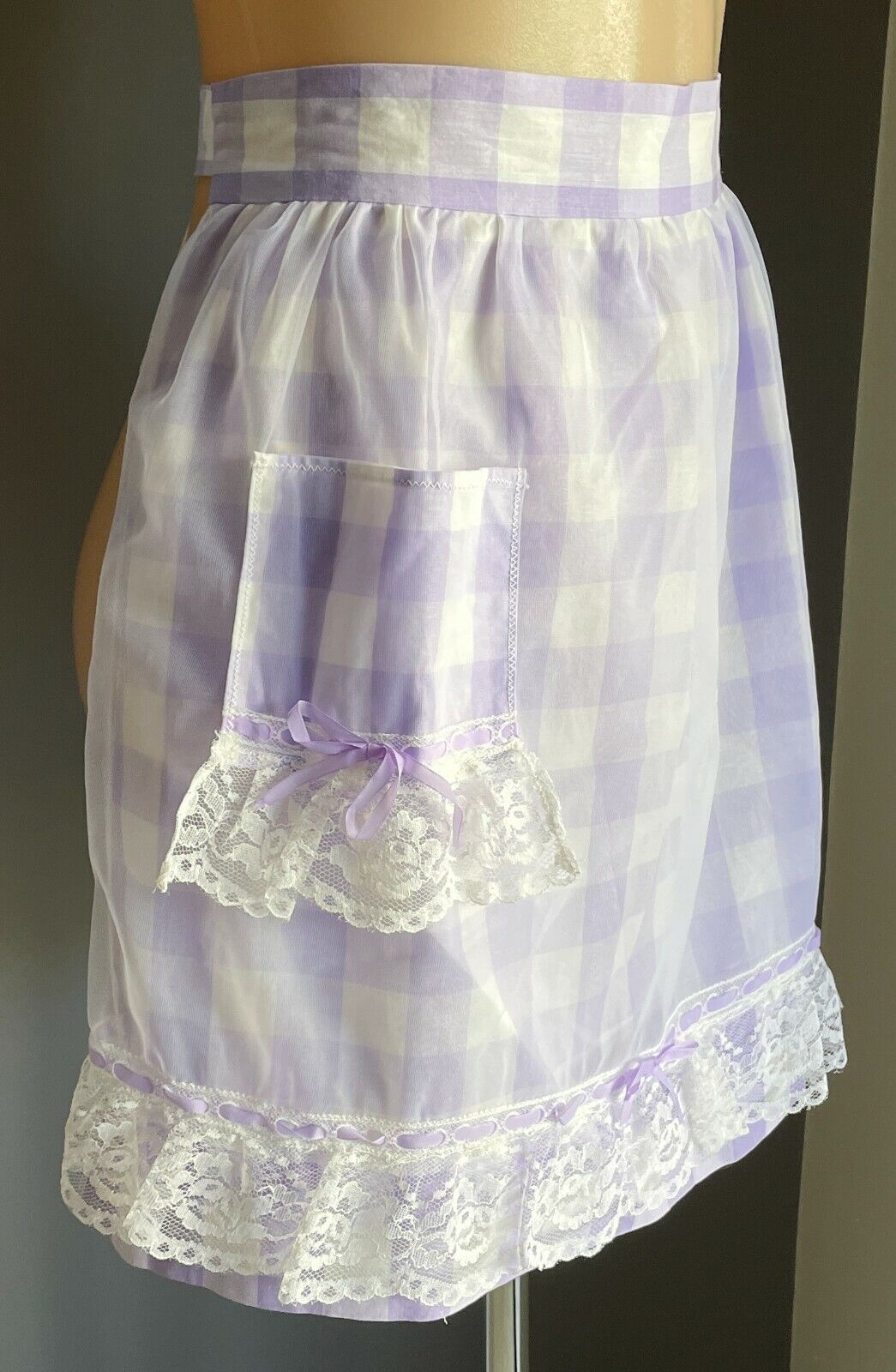 HALF APRON Vintage 1970's Lilac White Check Lace Waist Tie Nylon Overlay Sz 10