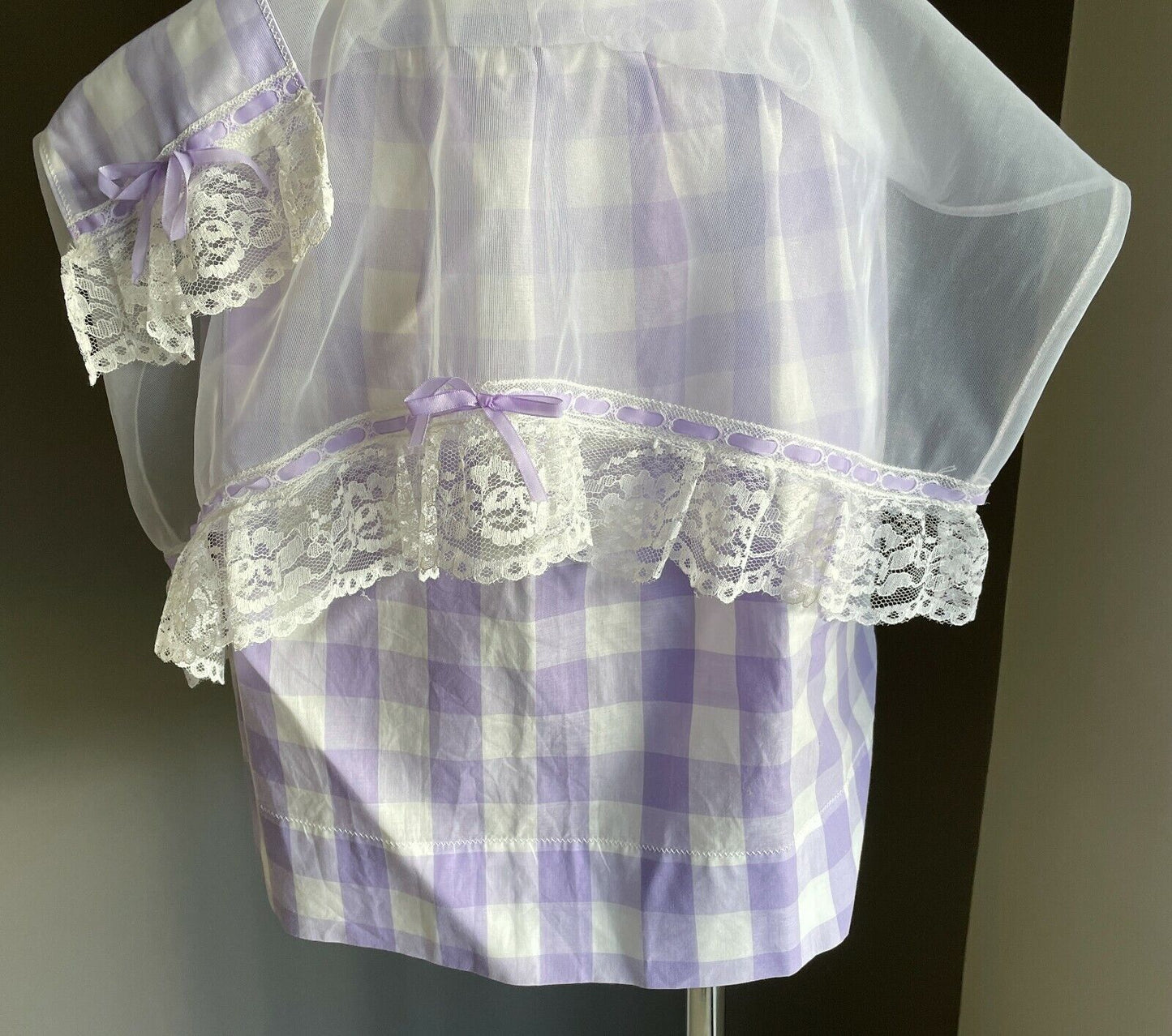 HALF APRON Vintage 1970's Lilac White Check Lace Waist Tie Nylon Overlay Sz 10