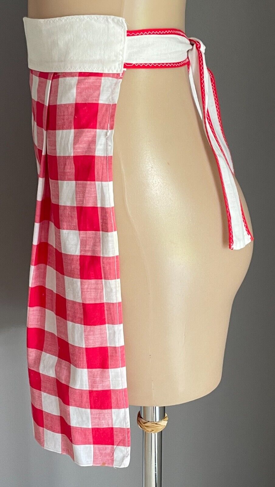 Vintage Kitchen Apron Handmade 1" Red White Gingham Check Print Waist Tie Sz 10