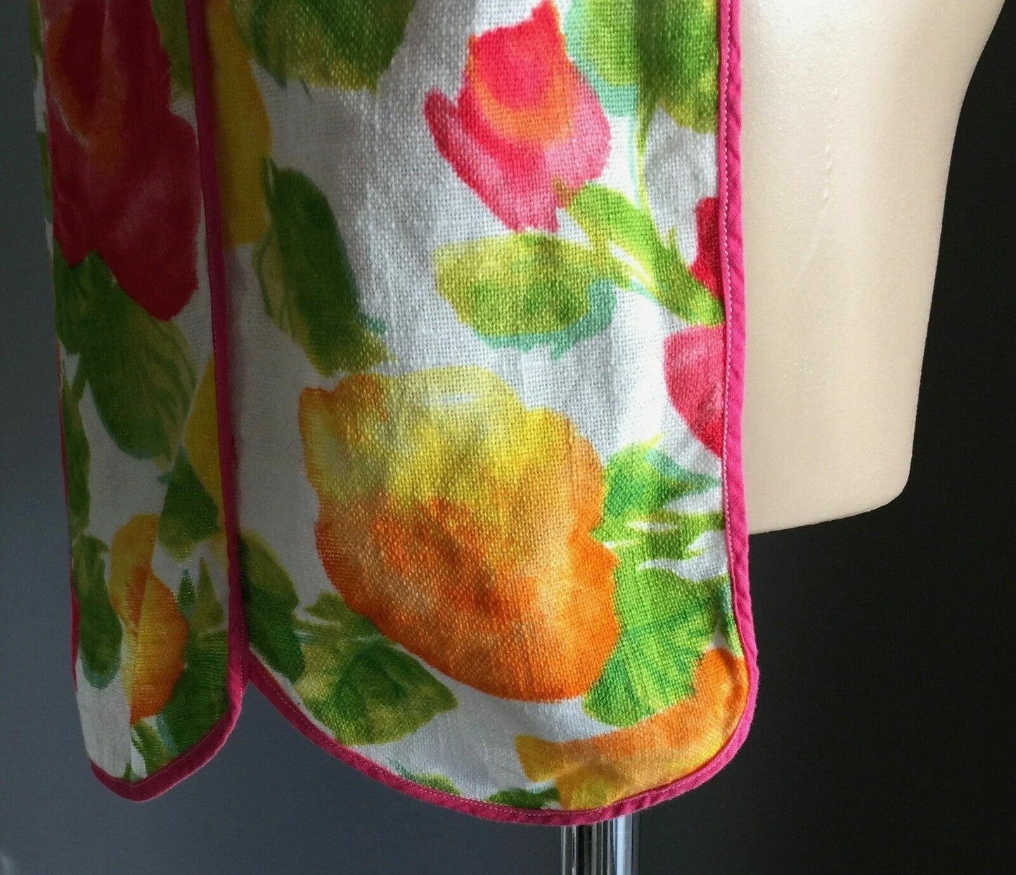 HALF APRON Vintage 1960s Bright Colour Roses 3 Petal Linen Waist Tie Sz 8 10 NEW