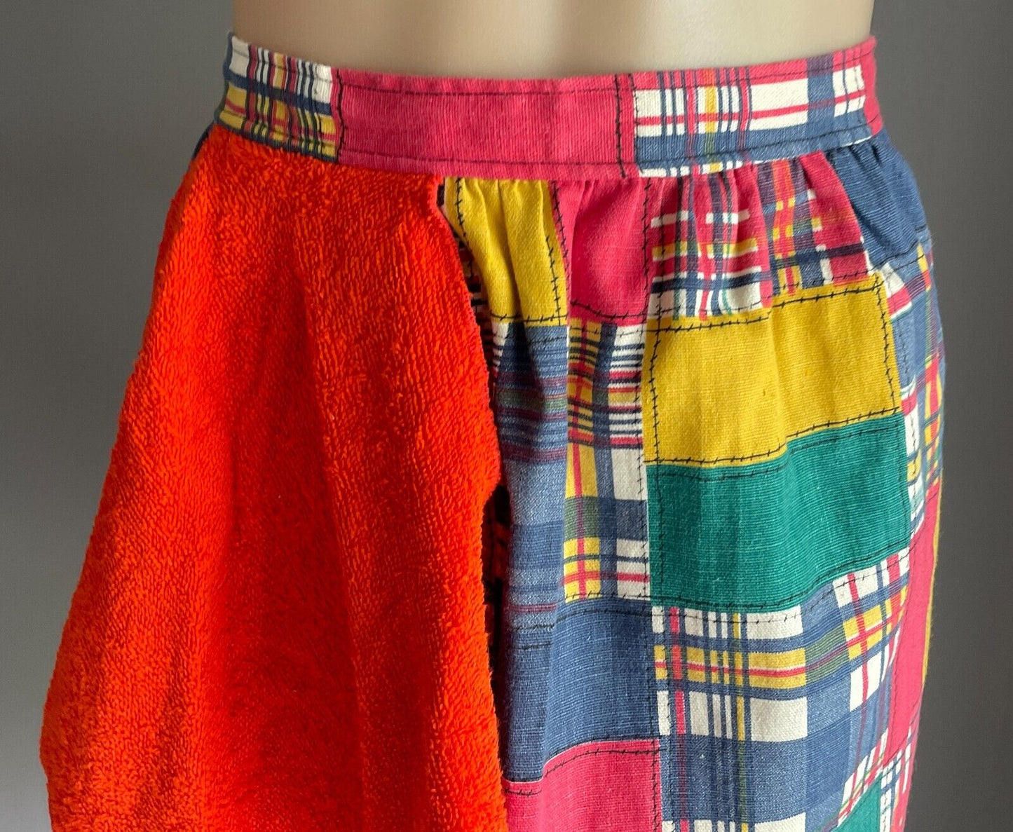 Vintage Kitchen Apron Red Patch Print Waist Tie Attached Hand Towel Sz 8 12