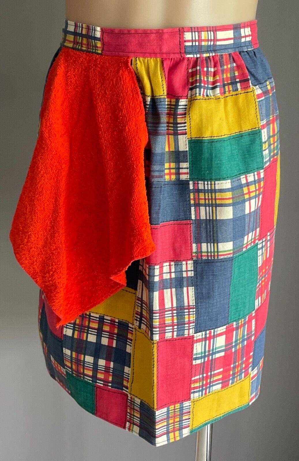 Vintage Kitchen Apron Red Patch Print Waist Tie Attached Hand Towel Sz 8 12