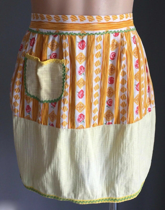 HALF APRON Vintage Yellow Brown Pink Rose Handmade Waist Tie Size 10 1950's 60's