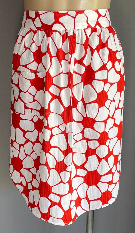 Vintage Kitchen Apron 1980's Red & White Bold Flowers Cotton Size 10 14 Handmade