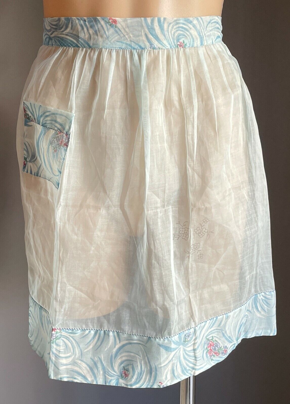 HALF APRON Vintage 1950's Blue Linen Voile Floral Trim Fabric Waist Tie Sz 8 10