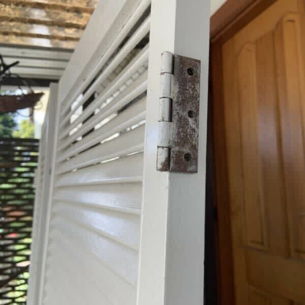 Vtg Pair White Louvre Doors 2030x610 mm Window Shutters Louvres Cladding *Read