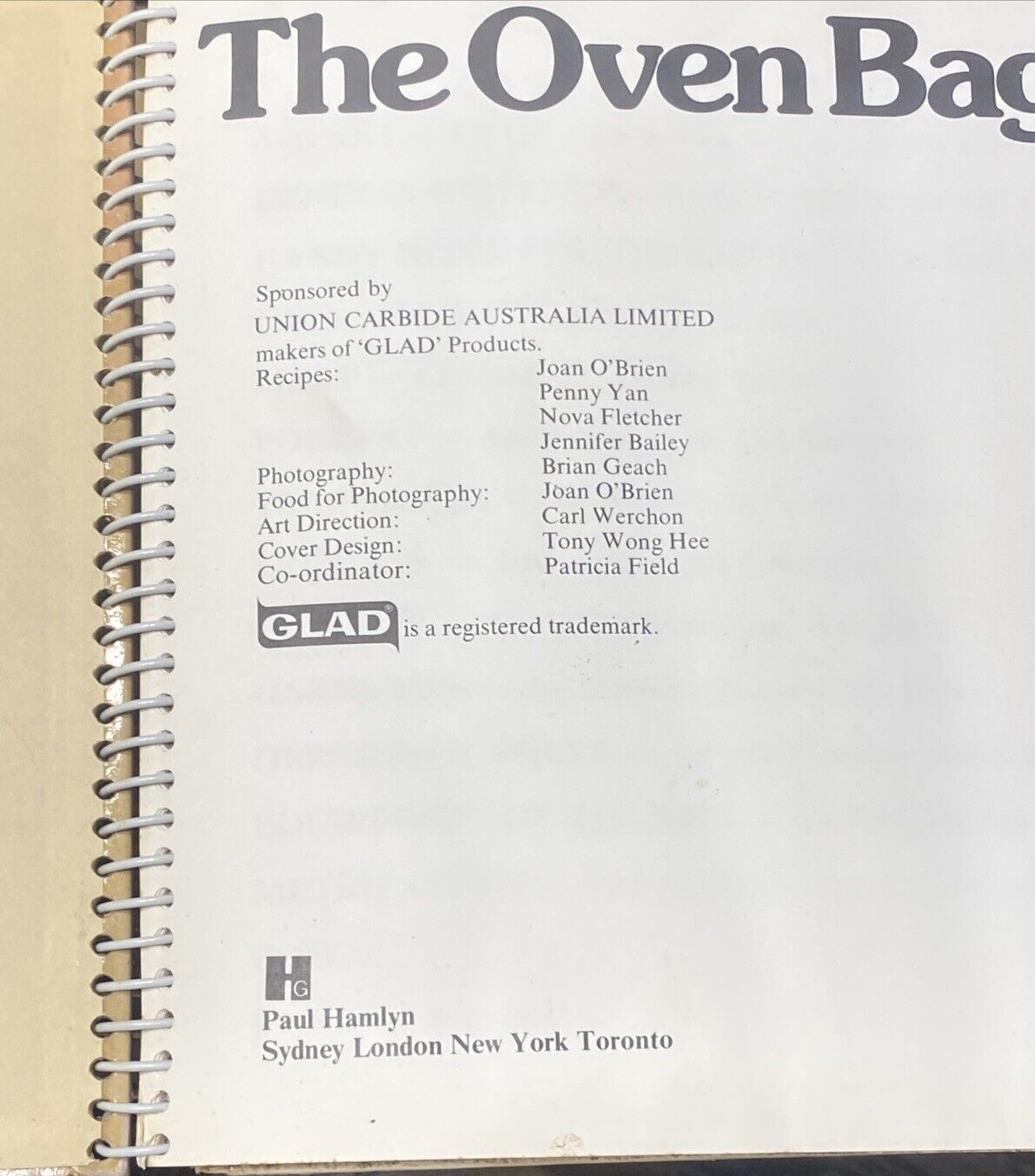 The OVEN BAG Cookbook Glad Products Spiral Bound HC 1973 Recipes