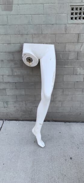 75cm White MANNEQUIN FEMALE  Display Decor Model Upcycle Leg And Buttocks