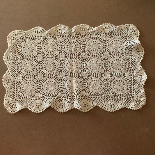 Cottage core Vtg DOILY Oblong Off White 44cm Crochet Tatted Table Mat