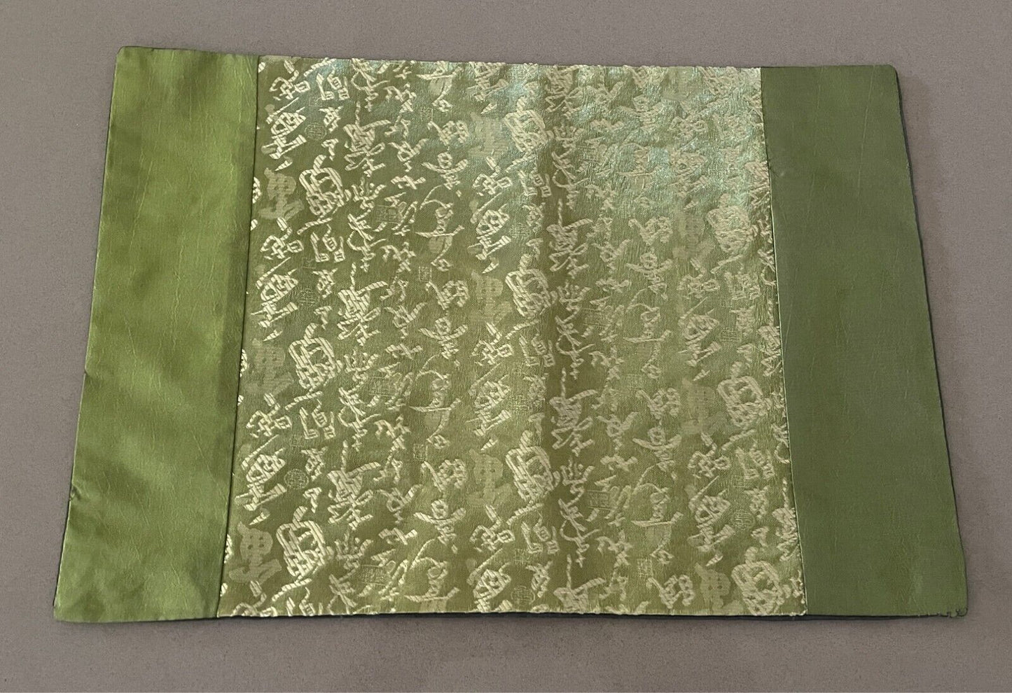 6 x PLACEMAT & CHOPSTICKS Set Chartreuse Green & Gold Jacquard NEW In Pack Table