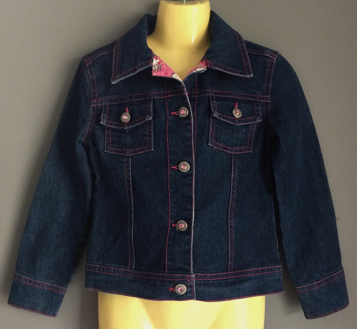 Girls HELLO KITTY Jacket Dark Denim Jacket Back Stud Motif Size 5 Sanrio Evy NEW