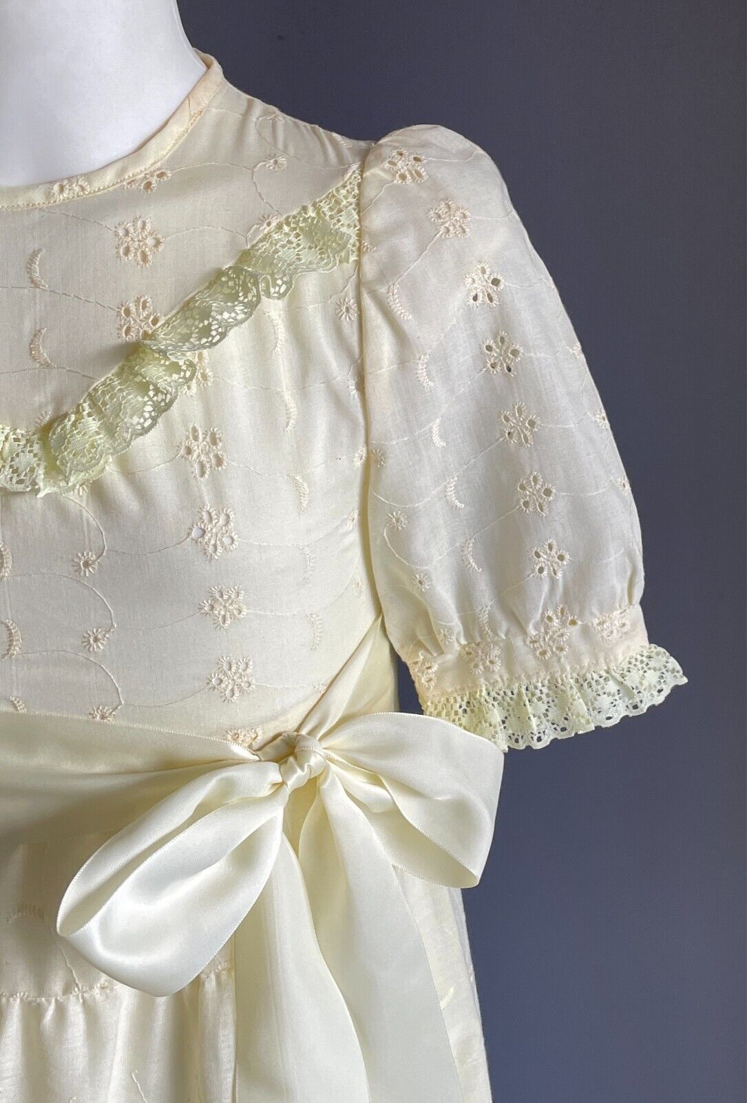 Vintage 1970s Maxi Dress Pale Yellow Broderie Anglaise Tier Girls Size 6 NEW