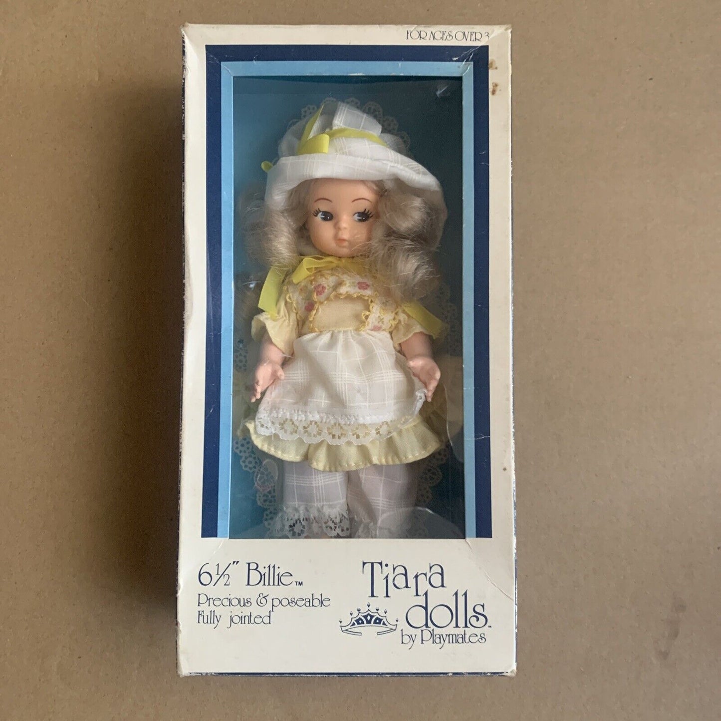 Doll BILLIIE Playmates Tiara 6 1/2" Posable Blonde Yellow Dress Hat Vintage 1981