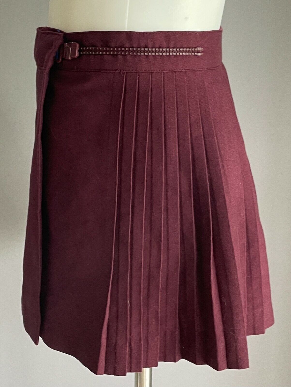 SCHOOL ZONE Netball Skirt Burgundy Maroon Girls Size 4 Sports Active Wear