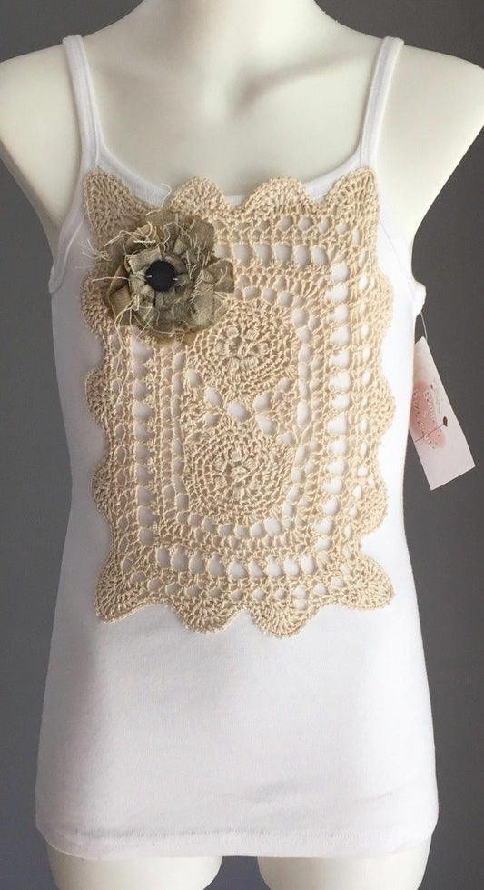 BUBBLES & BUTTERCUPS White Tank Top Beige Crochet Floral Trim Girls Size 10 NEW