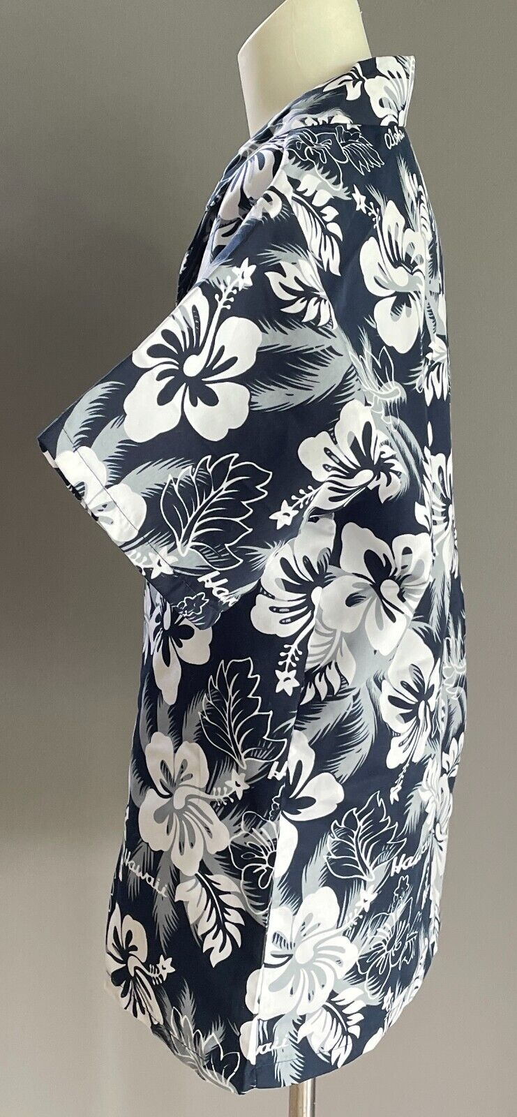 ALI'I FASHIONS Blue White Tropical Hawaiian Print Shirt Boys Size L  100cm Chest