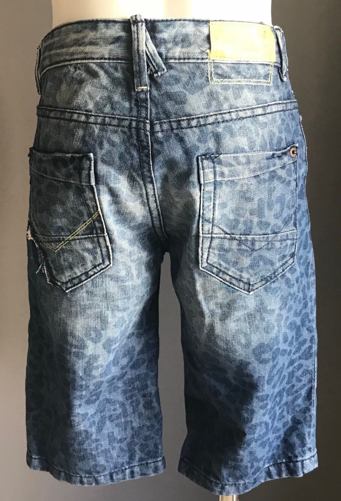 ZARA BOYS Denim Shorts Animal Print Size 7 - 8 yr  Distressed Look