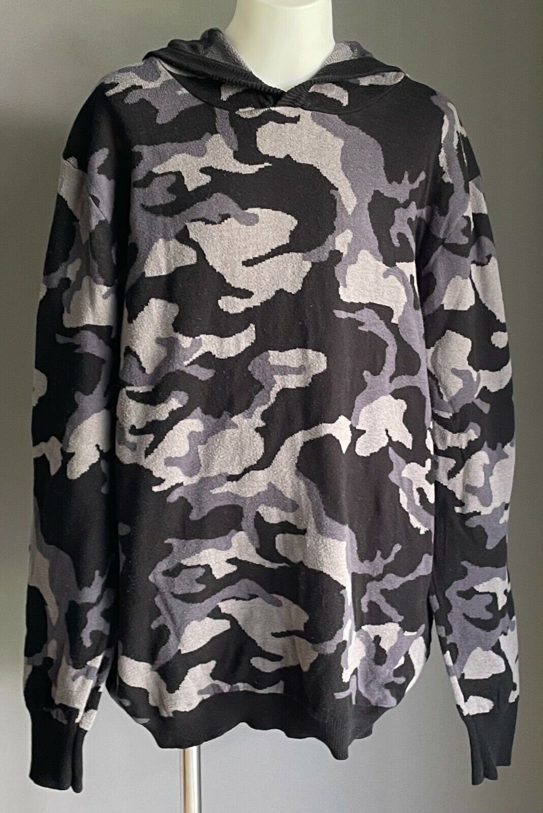TILT Grey & Black Camo Print Cotton Knit Hoodie Sweater Top Teen Youth Size 16