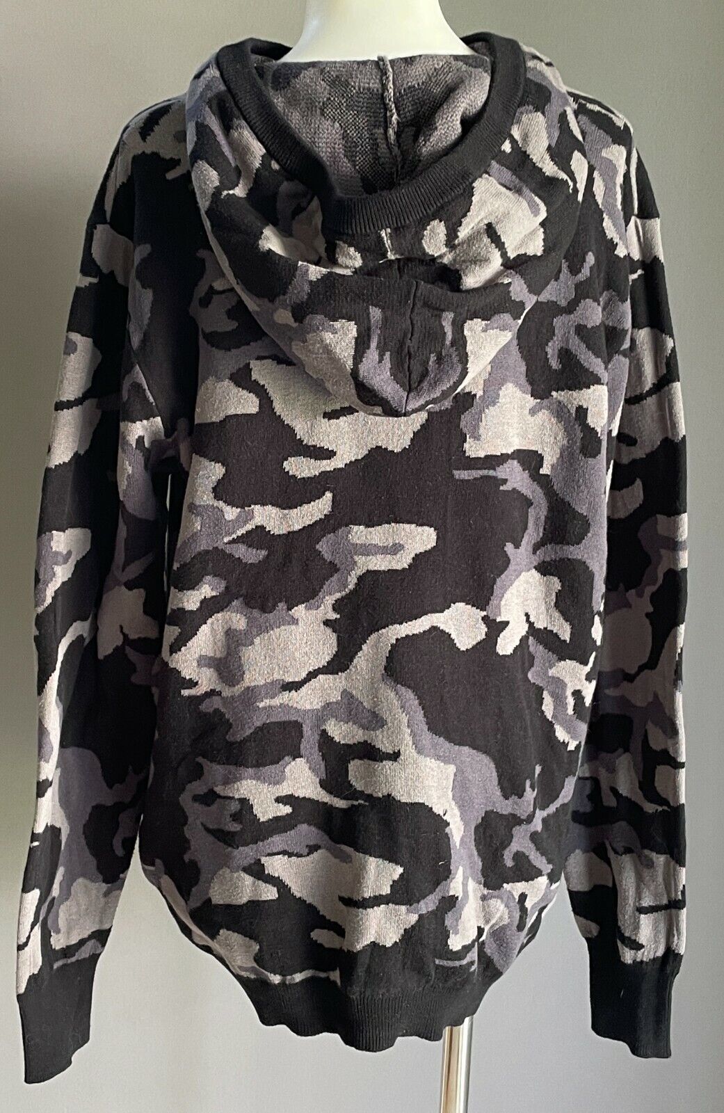 TILT Grey & Black Camo Print Cotton Knit Hoodie Sweater Top Teen Youth Size 16