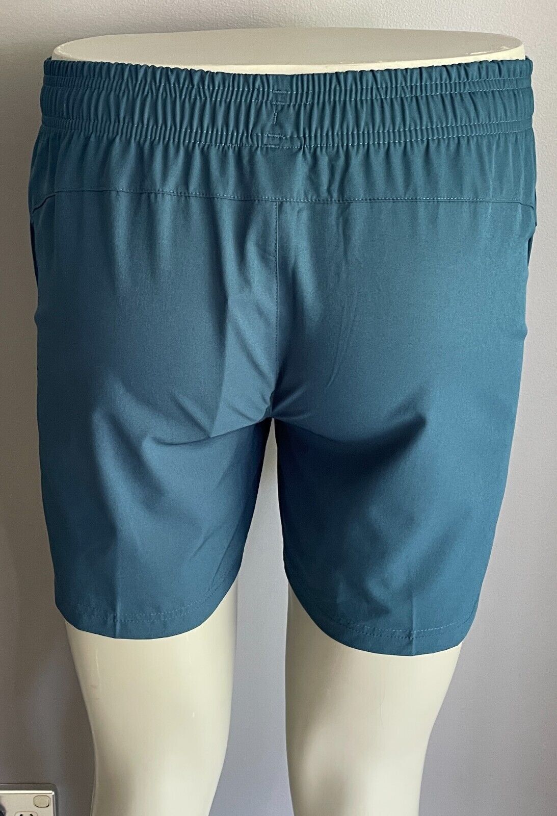 NEW BALANCE Sports Shorts Navy Teal Running Core Elastic Waist Active Size M NEW